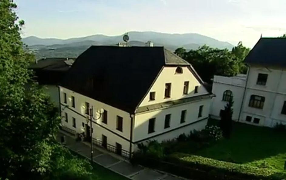 Apartmá v Rodném domě Vincenze Priessnitze v centru lázní Jeseník Exterior foto